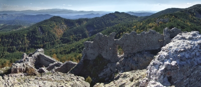 крепостта Устра
